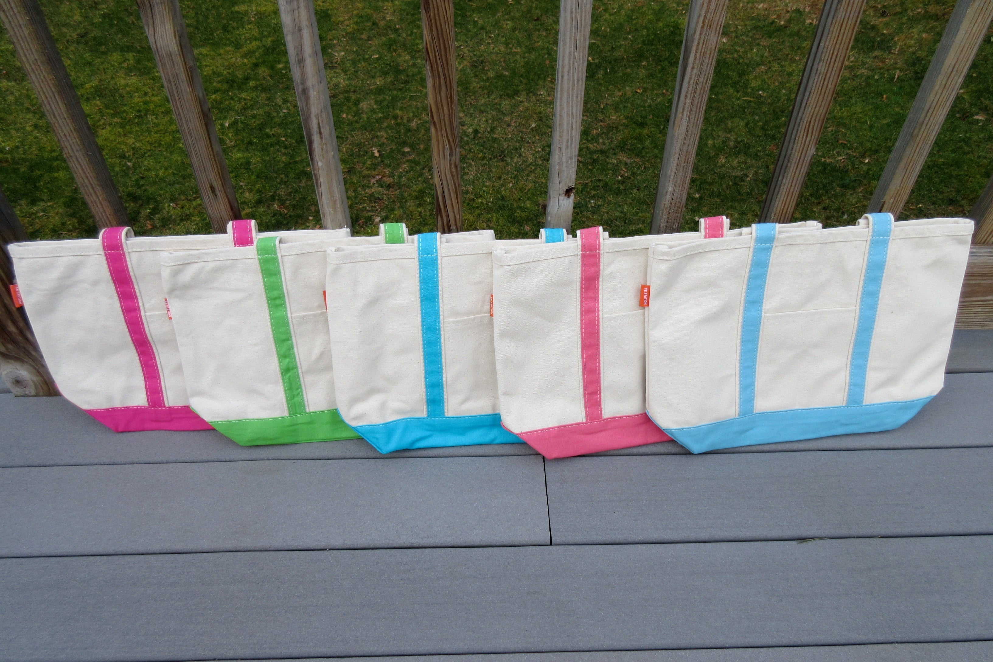Medium weight tote bags